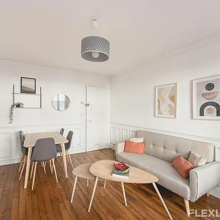 Charming In Shared 2-bedroom In 5 Vakantiehuis *